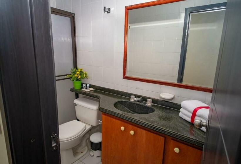 חדר משפחתי, Playa Hawai