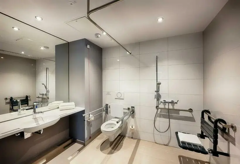 اتاق استاندارد برای معلولان, Premier Inn Darmstadt City Centre