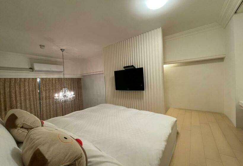 Standardrum, Chiuan Jia Hot Spring House