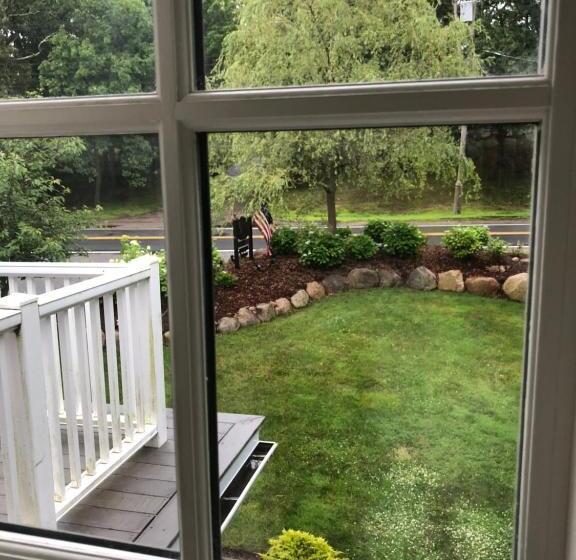 סוויטה, Frederick William House