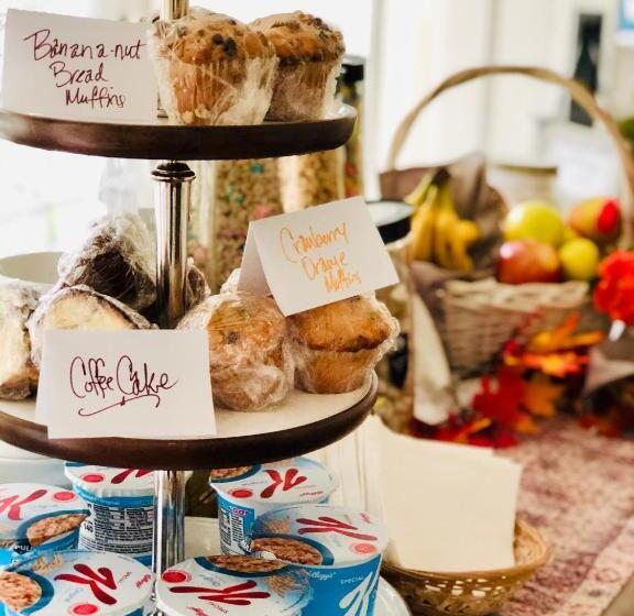 חדר דלוקס, Frederick William House