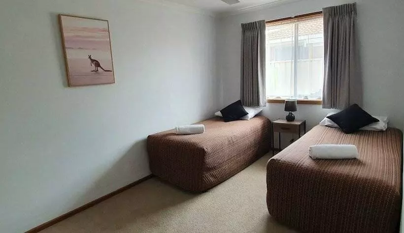 Huoneisto 2 Makuuhuonetta, Centrepoint Motel Deniliquin
