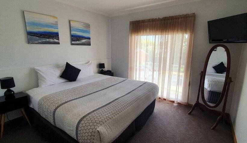Семейный Номер, Centrepoint Motel Deniliquin