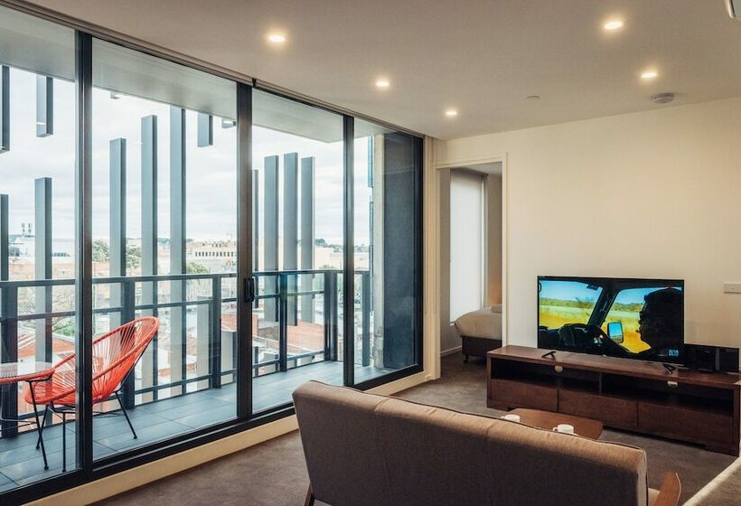 شقة غرفتين, City Edge Box Hill Apartment