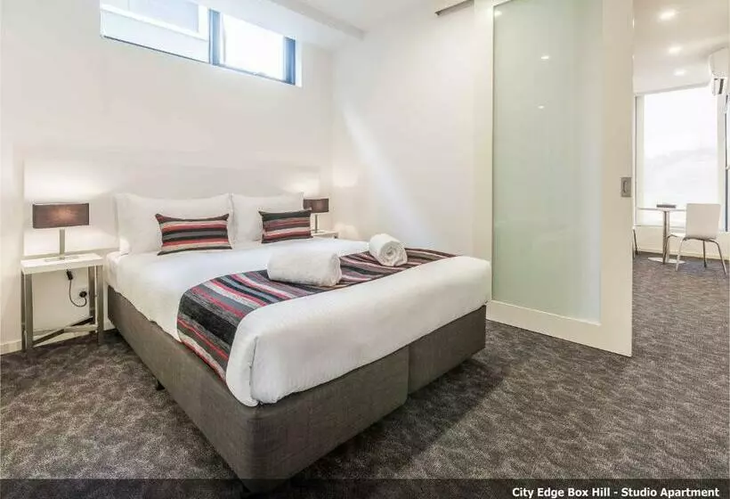 スタンダードスタジオ, City Edge Box Hill Apartment