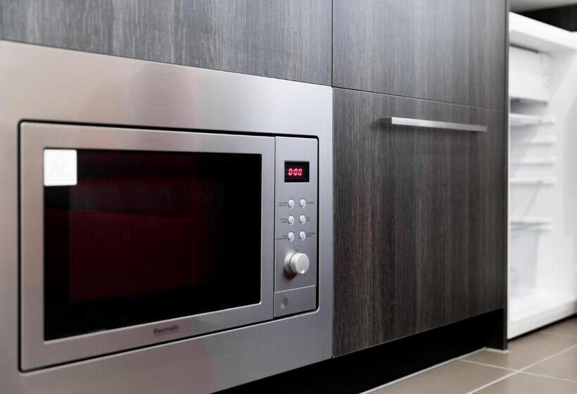 شقة غرفتين, City Edge Box Hill Apartment