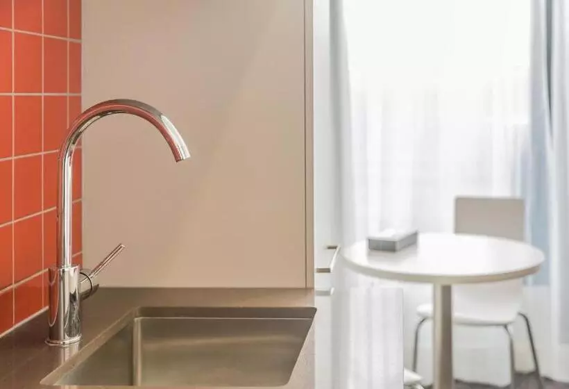 インサイドのスタンダードスタジオ, City Edge Box Hill Apartment