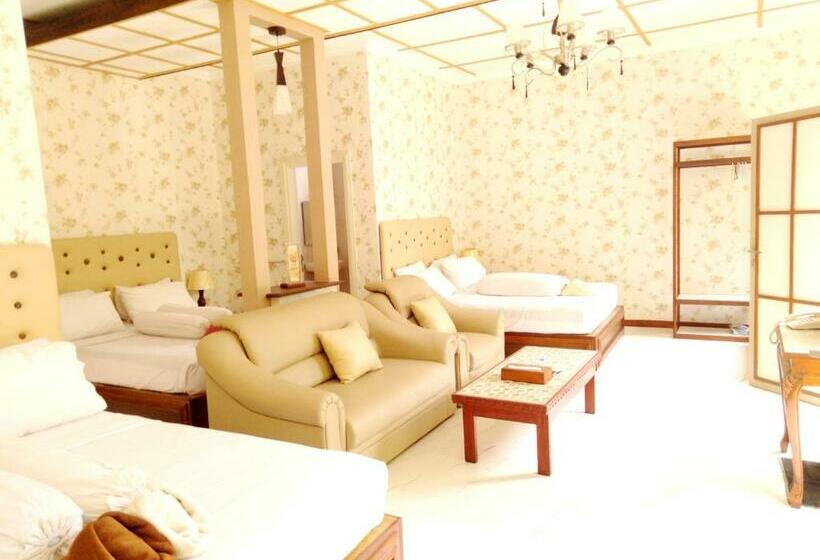 Семейный Номер, Family Hotel Gradia 1