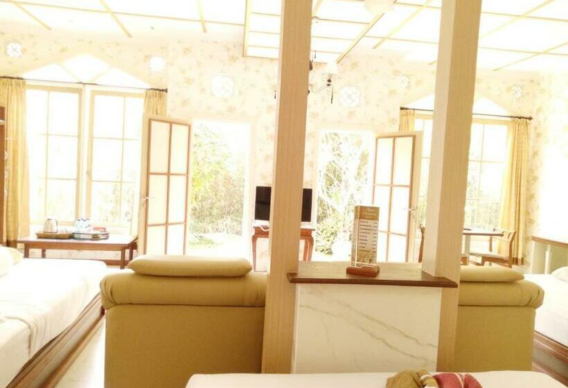 Семейный Номер, Family Hotel Gradia 1