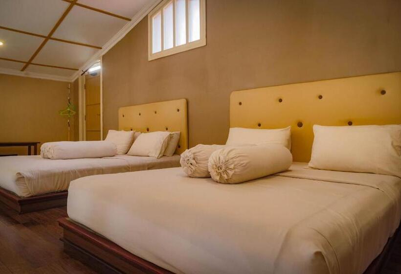 Семейный Номер, Family Hotel Gradia 1