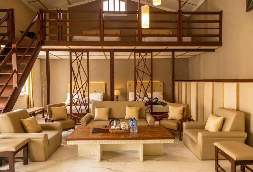 Семейный Номер, Family Hotel Gradia 1