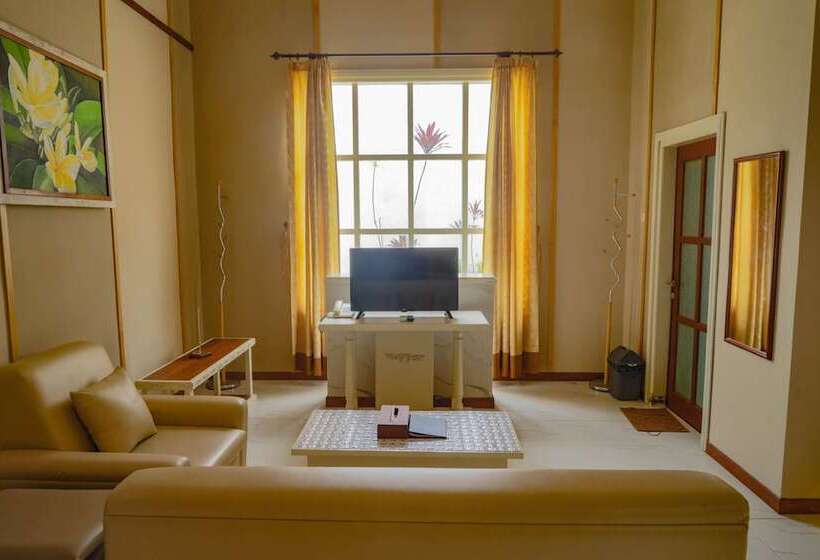 Семейный Номер, Family Hotel Gradia 1