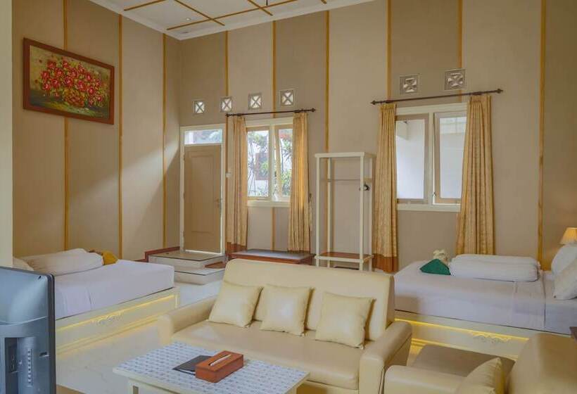 Семейный Номер, Family Hotel Gradia 1