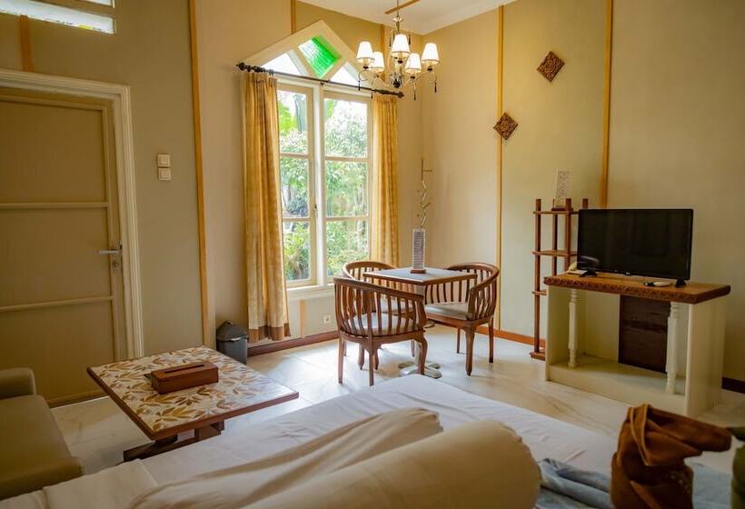 Семейный Номер, Family Hotel Gradia 1