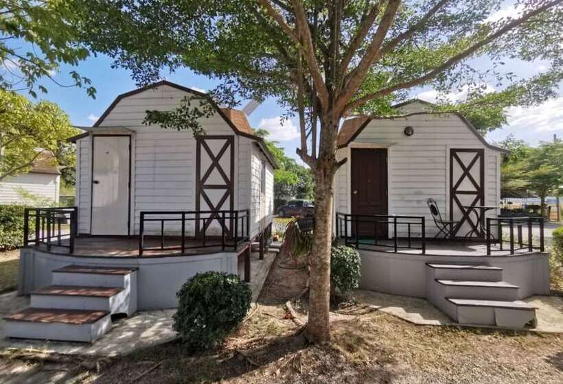 بانگلوی استاندارد, De Coco House