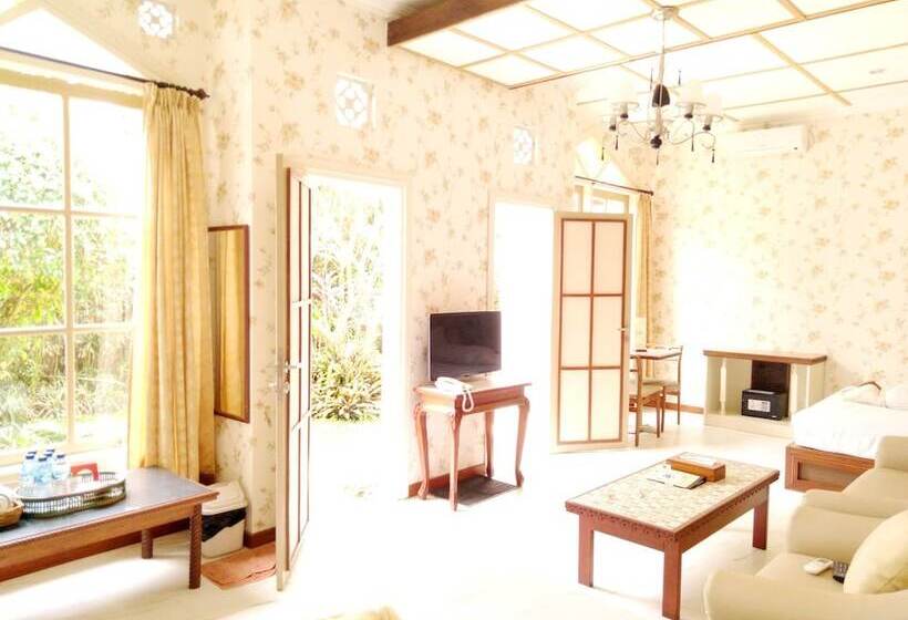 Семейный Номер, Family Hotel Gradia 1