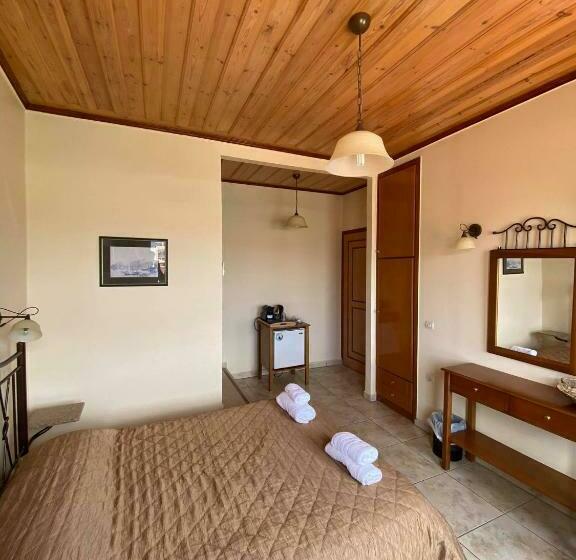 带海景的标准房, Helena