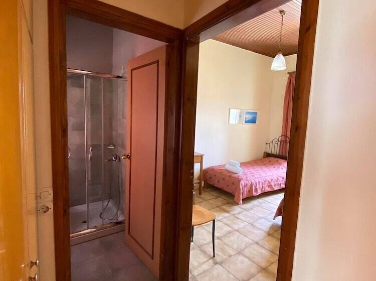 带海景的标准房, Helena