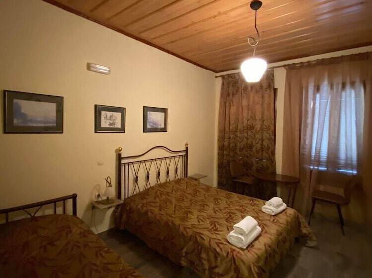 Triple Room Sea View, Helena