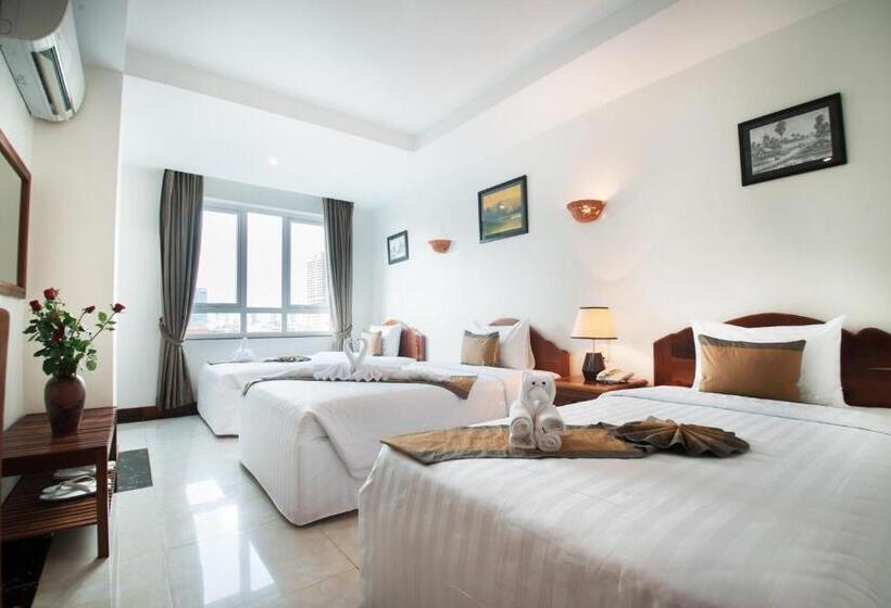 חדר דלוקס לשלושה, Relax