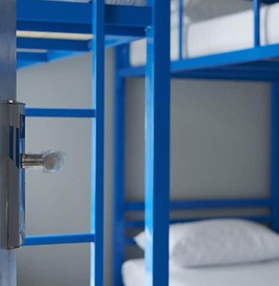 Quarto Familiar Banheiro Compartilhado, Loftel Station Hostel