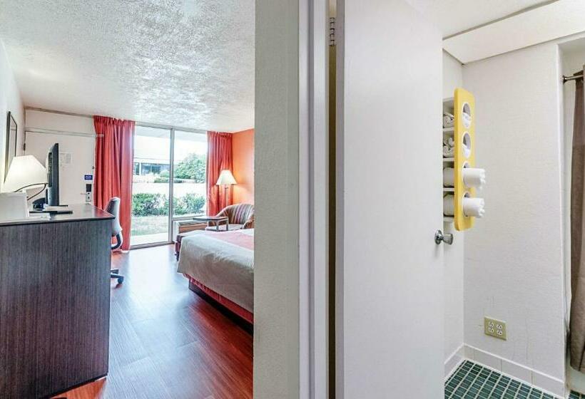 Четырехместный Номер Deluxe, Motel 6dumfries, Va