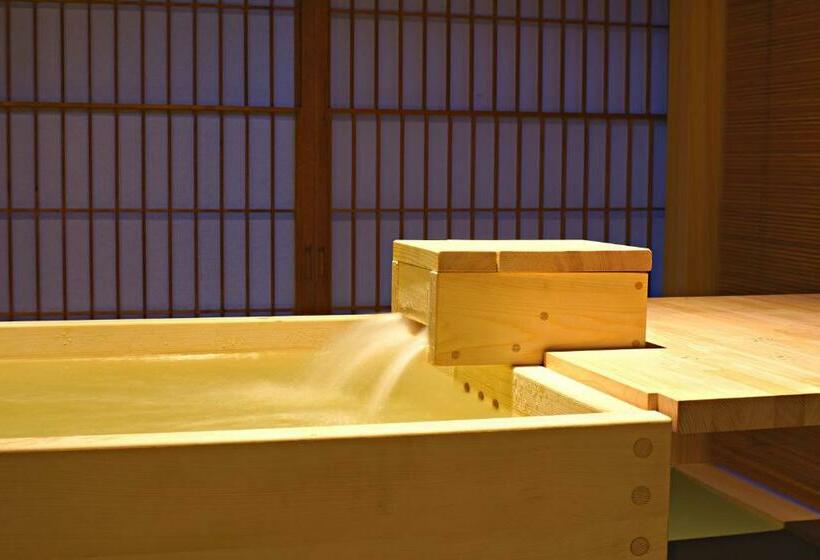 סוויטה, Nazuna Kyoto Nijojo