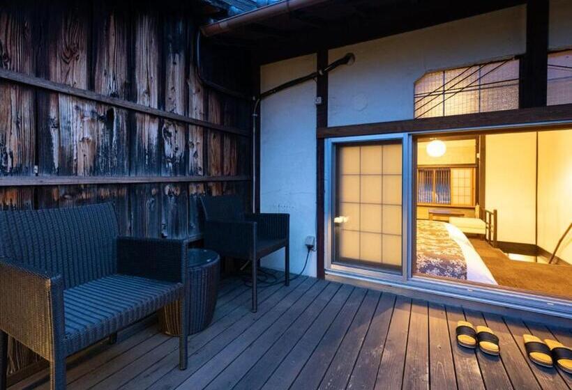 סוויטה, Nazuna Kyoto Nijojo