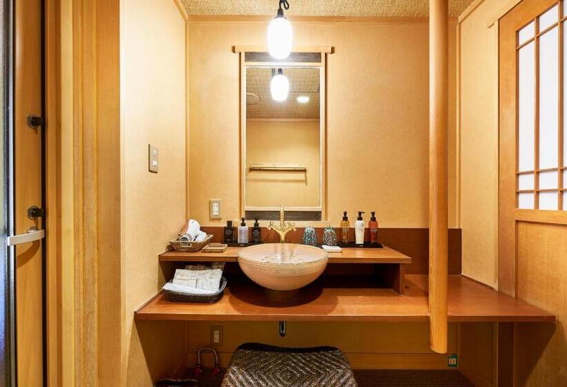 Люкс Повышенной Комфортности, Shima Onsen Toshimaya