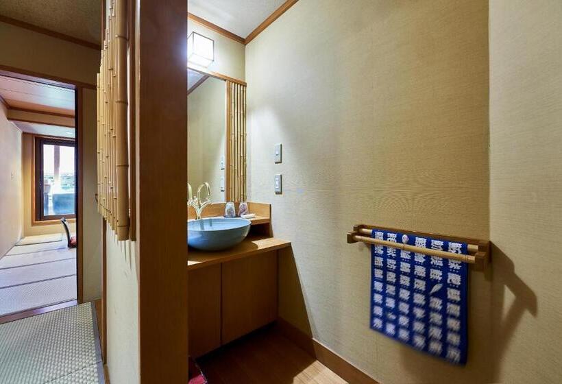 Номер Стандарт Трехместный, Shima Onsen Toshimaya