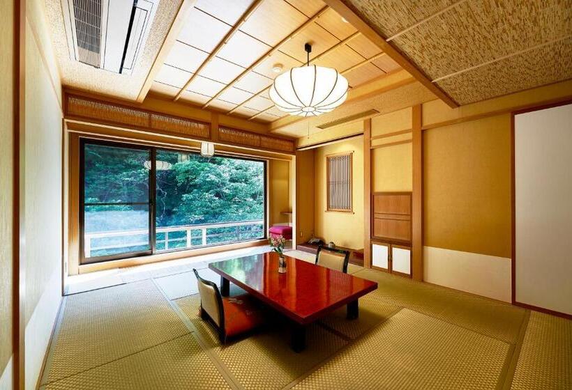 Люкс Повышенной Комфортности, Shima Onsen Toshimaya