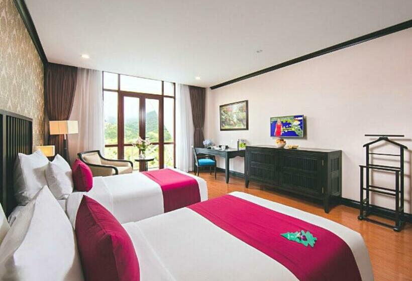 マウンテンビューデラックスルーム, Swiss Belresort Tuyen Lam