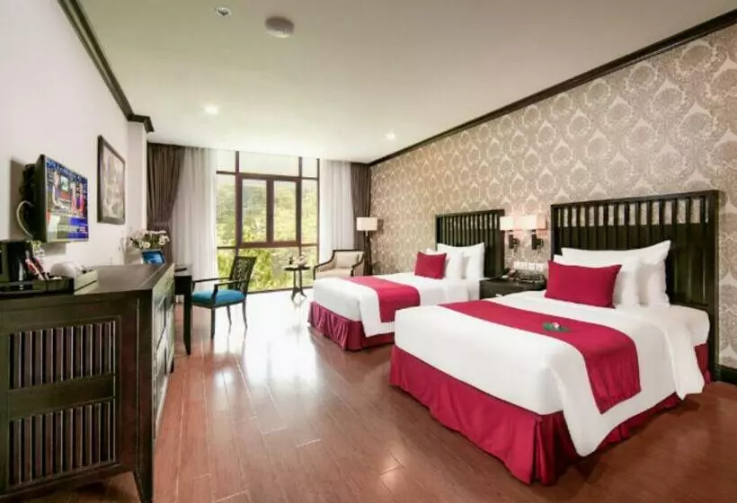 استودیو استاندارد با چشم‌انداز کوهستان, Swiss Belresort Tuyen Lam