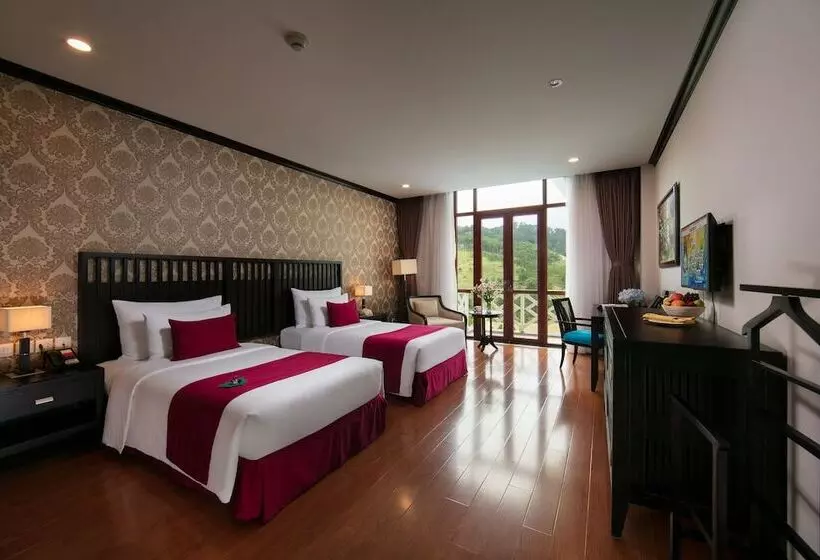 Deluxe Room Mountain View, Swiss Belresort Tuyen Lam