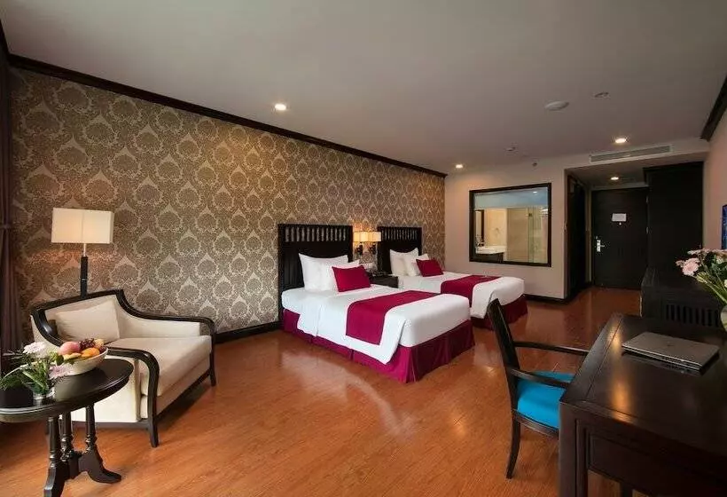 استودیو استاندارد با چشم‌انداز کوهستان, Swiss Belresort Tuyen Lam