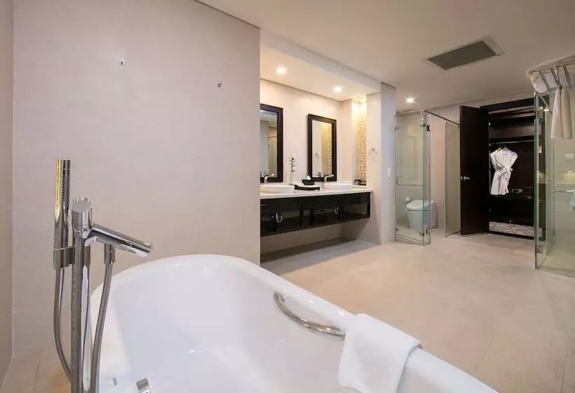 سوئیت رویال, Swiss Belresort Tuyen Lam
