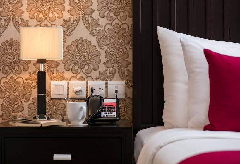 ゴルフ場ビューデラックスルーム, Swiss Belresort Tuyen Lam