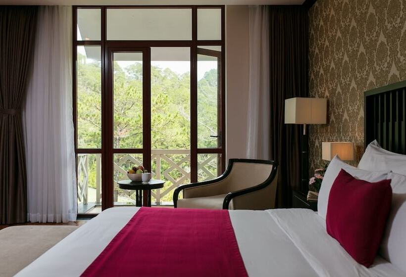 ゴルフ場ビューデラックスルーム, Swiss Belresort Tuyen Lam