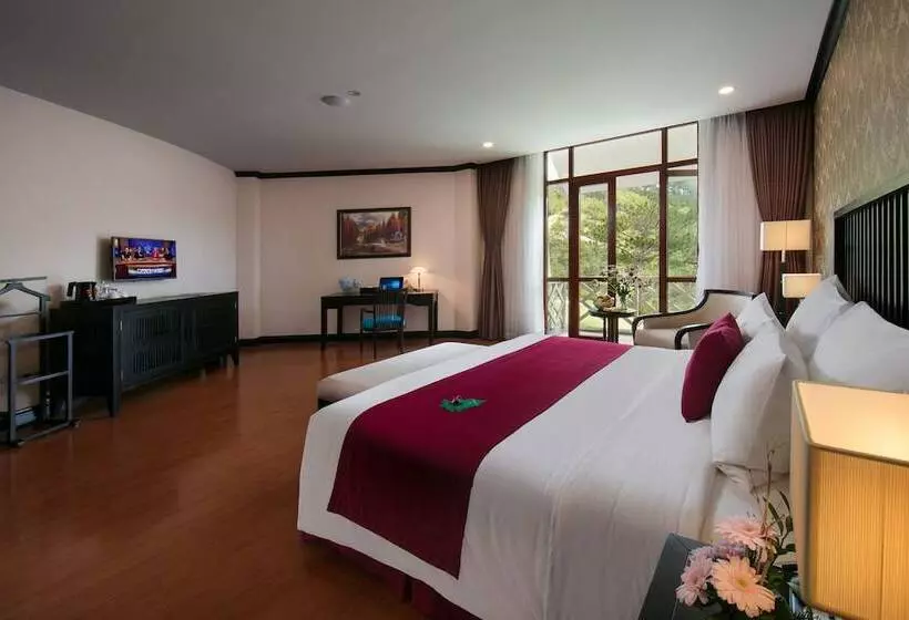 Deluxe Room Golf View, Swiss Belresort Tuyen Lam