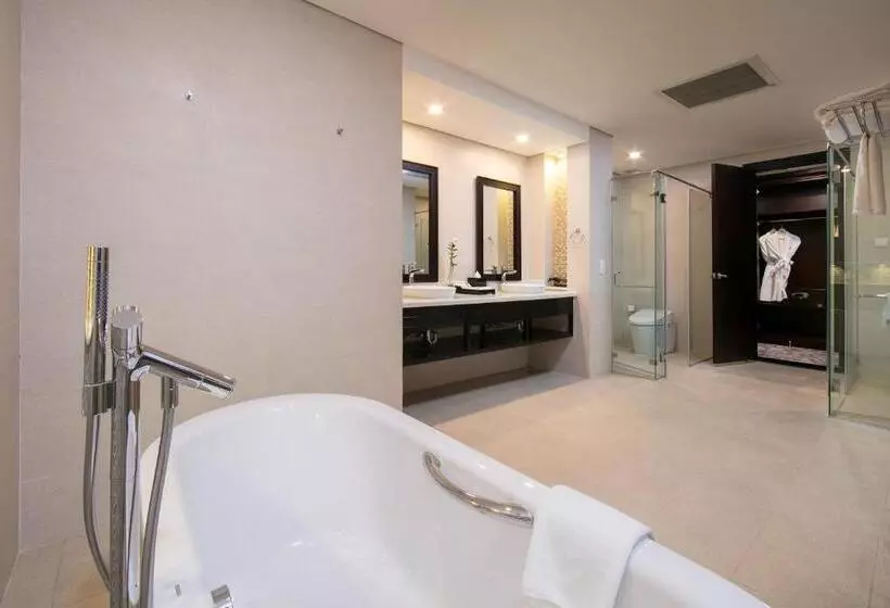 سوئیت رویال, Swiss Belresort Tuyen Lam