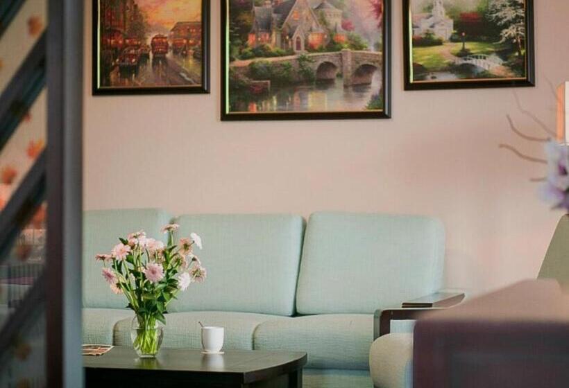 ロイヤルスイート, Swiss Belresort Tuyen Lam