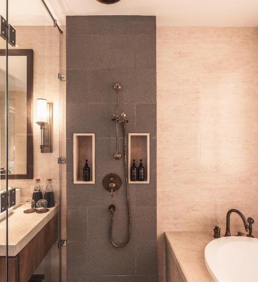 シングルデラックスルーム, Dusit Thani Himalayan Resort Dhulikhel, Nepal