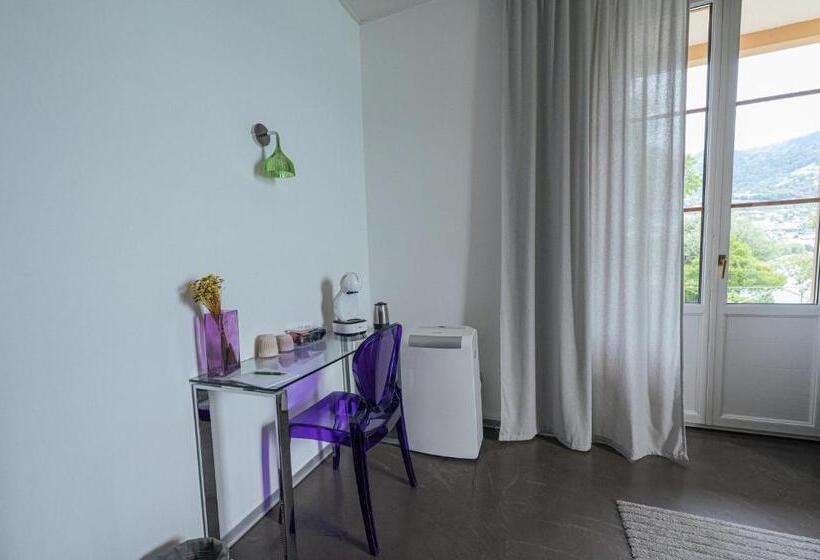 Deluxe Zimmer Kingsize Bett, Jetty Montreux