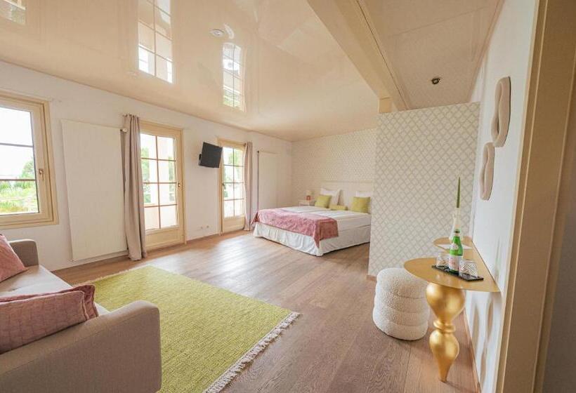 3 Bett Standardzimmer Balkon, Jetty Montreux