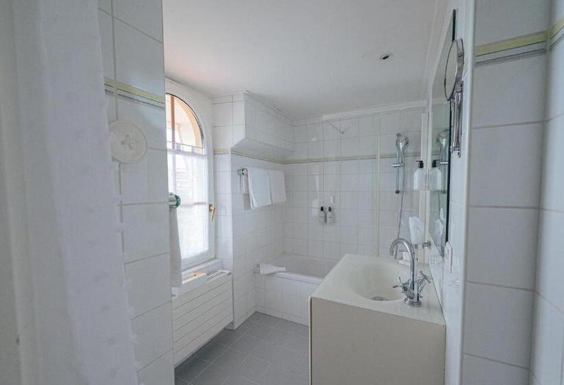 Deluxe Zimmer, Jetty Montreux