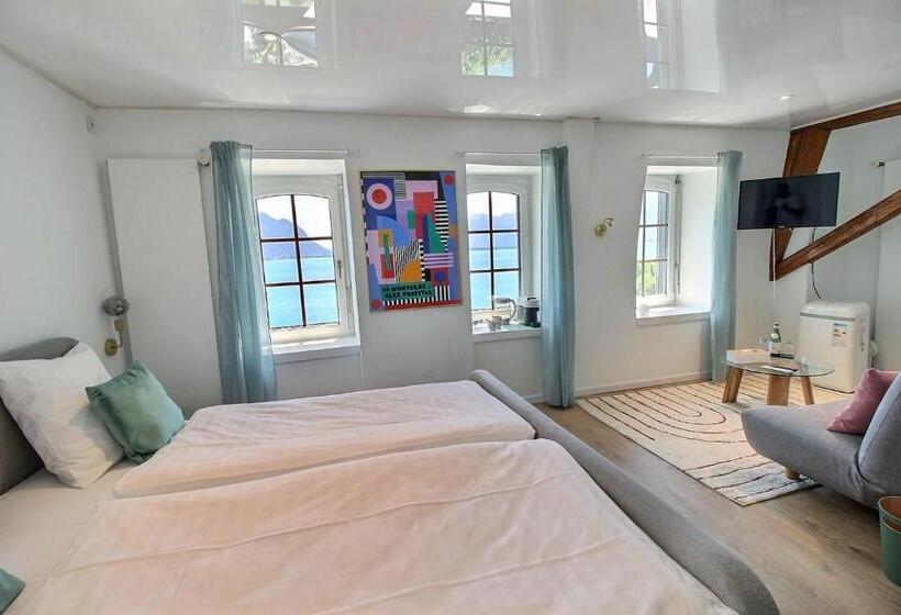 Deluxe Zimmer, Jetty Montreux