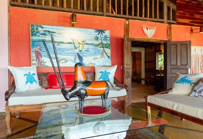 سوییت لوکس, La Plage De Le Zahir