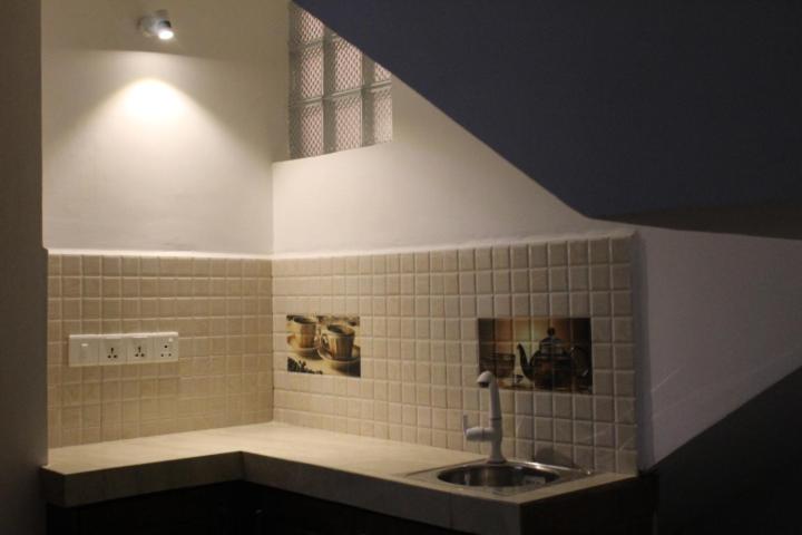 غرفة ديلوكس ثلاثية, Windy Hanthana