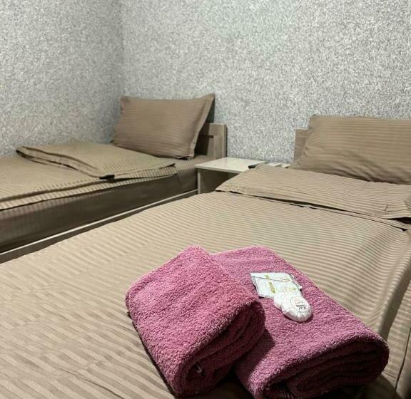 חדר אקונומי, Asia Minor