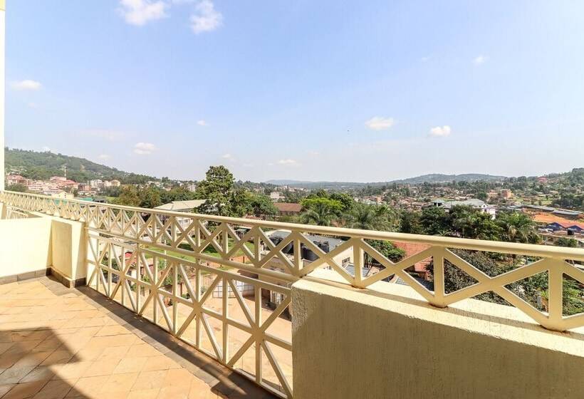 اتاق لوکس, Dallas Premiere